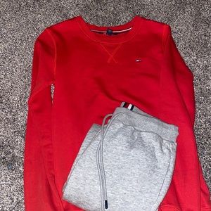 TOMMY HILFIGER SET!! buy these together for $60
